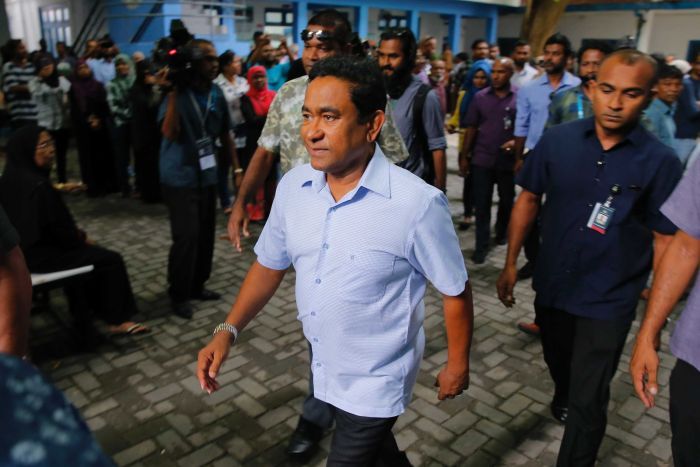 पड़ोसी देश में हलचल : मालदीव समस्या पर