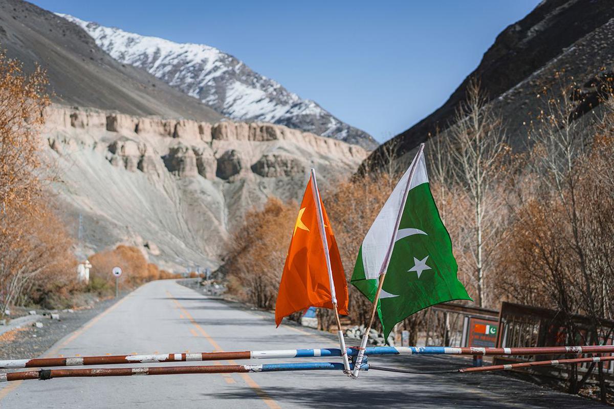 चीन और पाकिस्तान का विघटनकारी गठबंधन